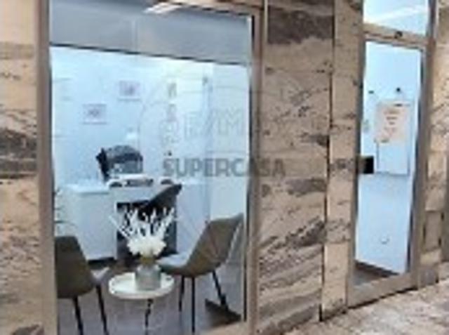Armazém venda em Maia, Gueifães