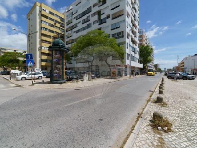 Armazém venda em Almada, Setúbal