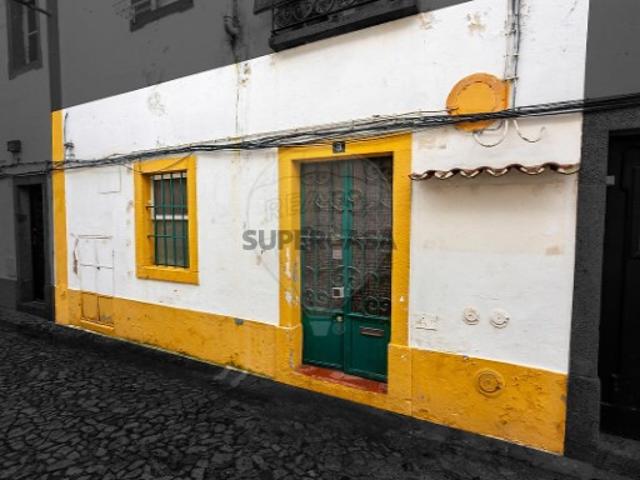 Armazém venda em Évora