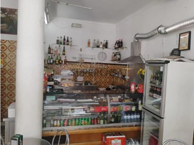Armazém venda em Falagueira, Amadora