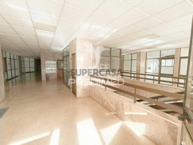 Armazém venda em Ourém, Santarém
