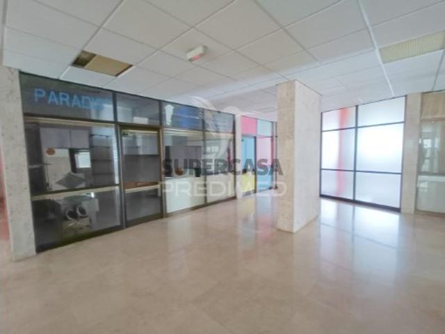 Armazém venda em Ourém, Santarém