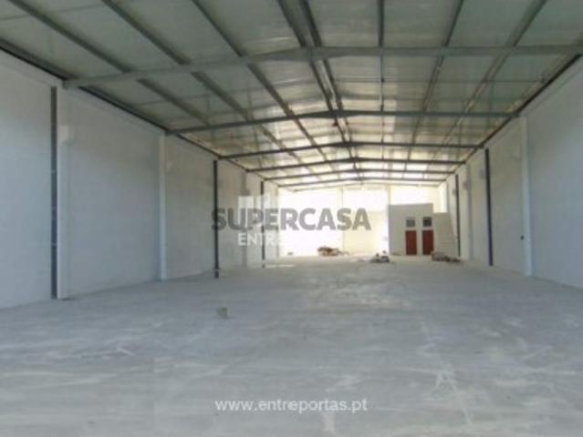 Armazém venda em Arcozelo, Braga