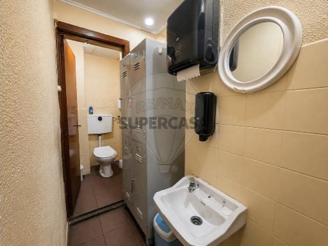 Armazém venda em Porto