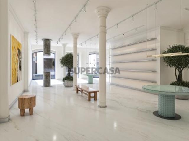 Armazém venda em Lisboa