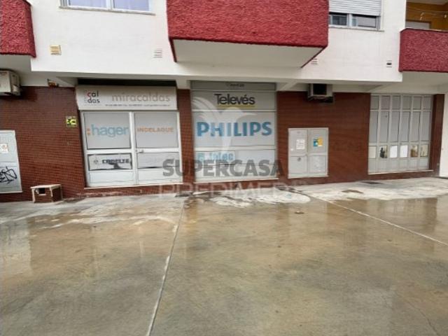 Armazém venda em Avenal, Caldas Da Rainha