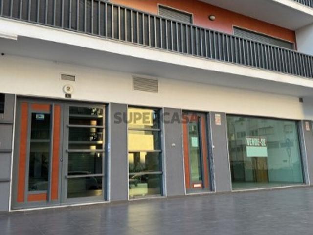 Armazém venda em Bairro Olaio, Odivelas