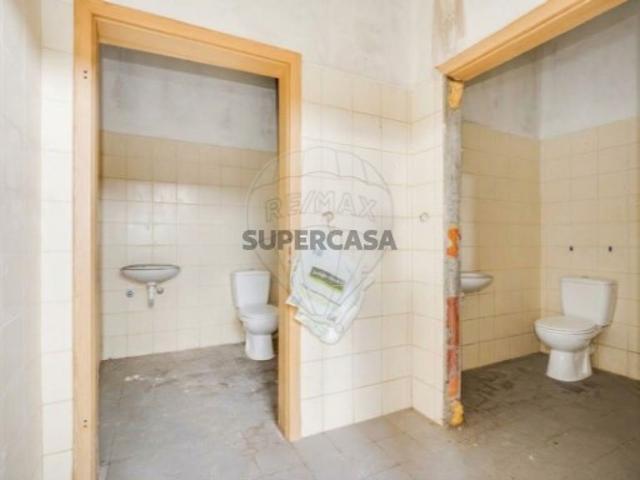 Armazém venda em Odivelas