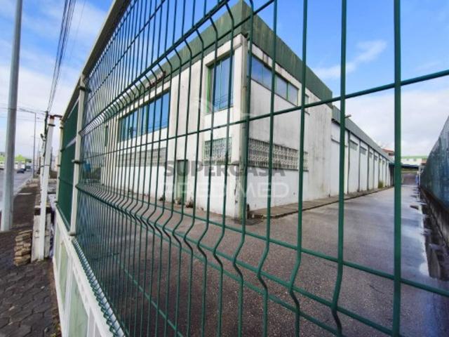 Armazém venda em Oliveira Do Bairro, Aveiro