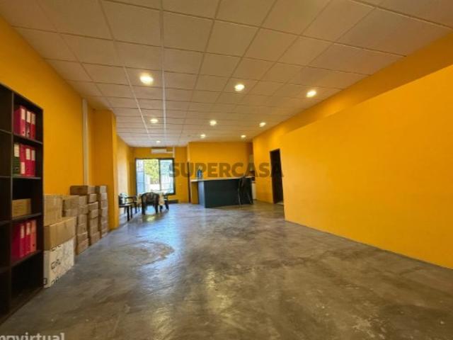 Armazém venda em Porto