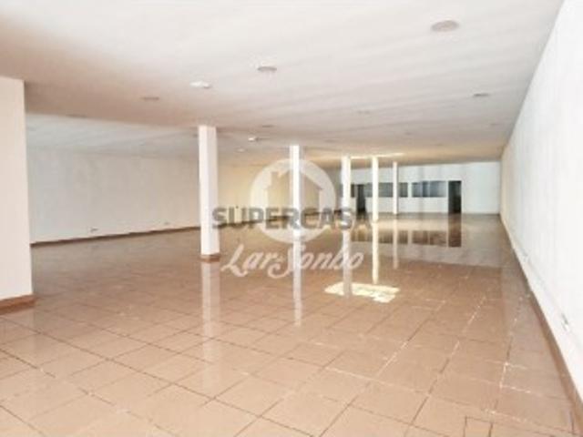 Armazém venda em Porto