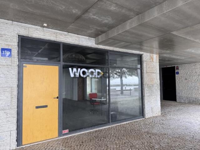 Armazém venda em Lisboa