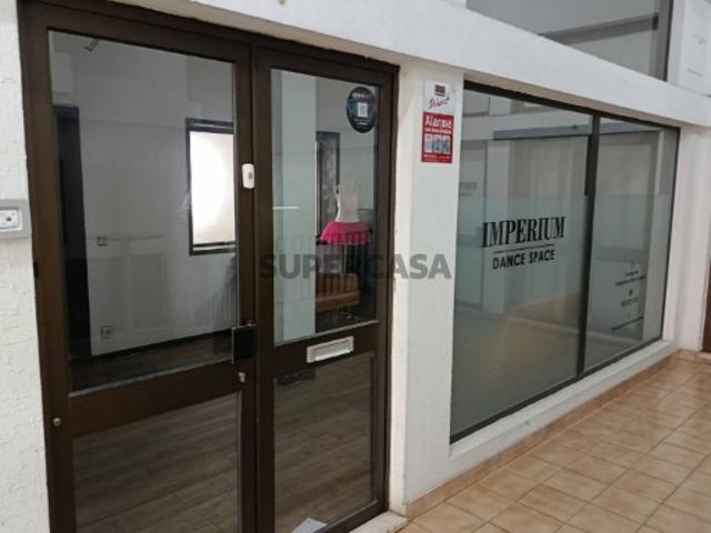 Armazém venda em Oliveiras, Gondomar
