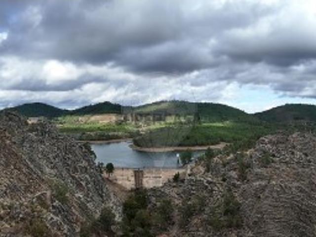 Armazém venda em Penha Garcia, Idanha-a-Nova