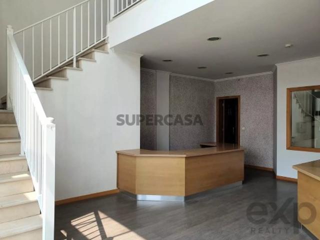 Armazém venda em Peniche, Leiria