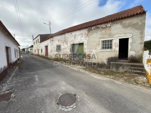Armazém venda em Porto De Mós, Leiria