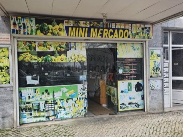 Armazém venda em Forte Da Casa, Lisboa