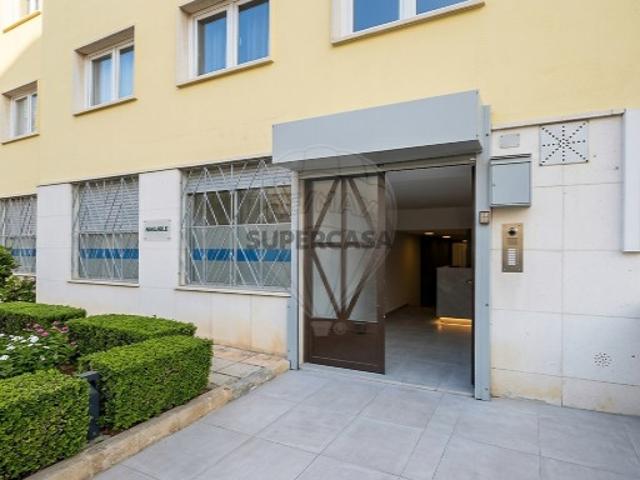 Armazém venda em Casal do Privilégio, Odivelas
