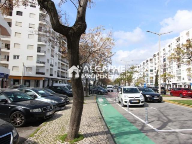 Armazém venda em Vilamoura, Loulé