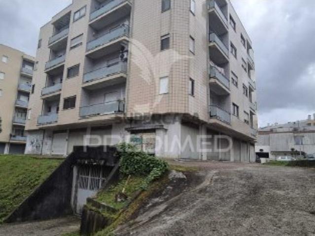 Armazém venda em Braga
