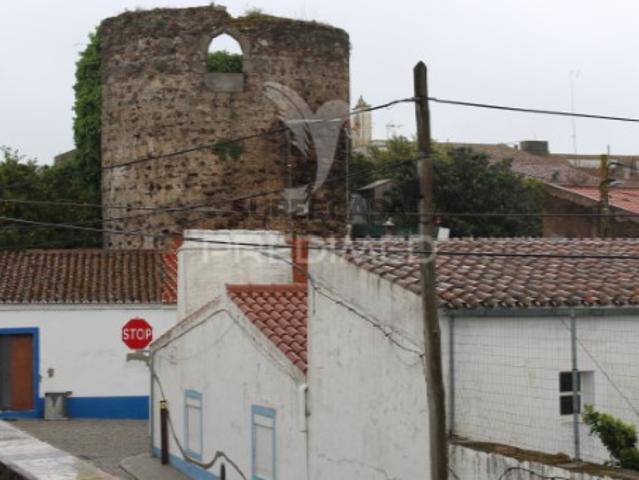 Armazém venda em Redondo, Évora
