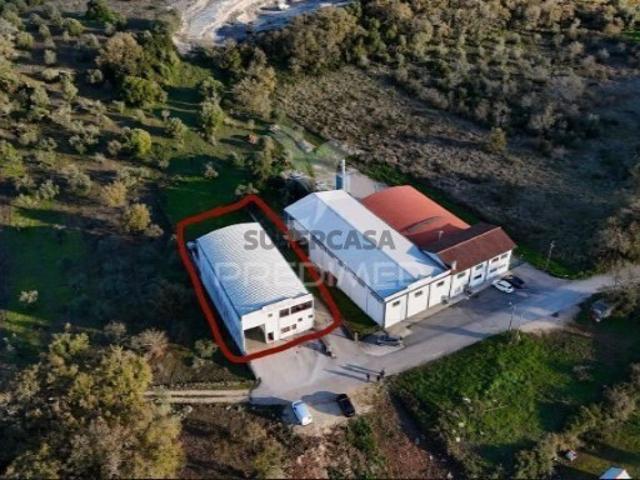 Armazém venda em Batalha, Reguengo Do Fetal