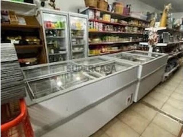 Armazém venda em Aveiro