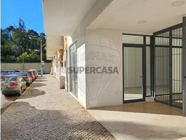 Armazém venda em Lisboa