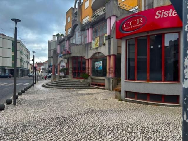 Armazém venda em São João Baptista, Entroncamento