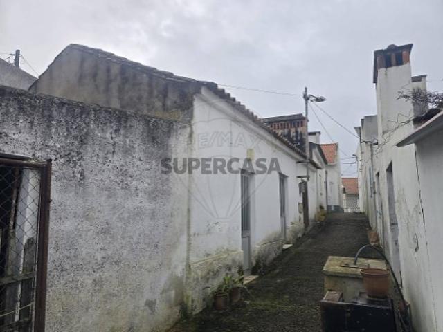 Armazém venda em Arreciadas, Abrantes