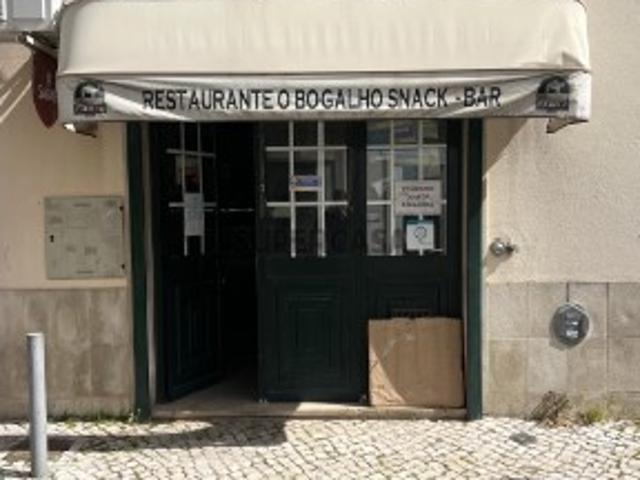 Armazém venda em Santiago Dos Velhos, Lisboa