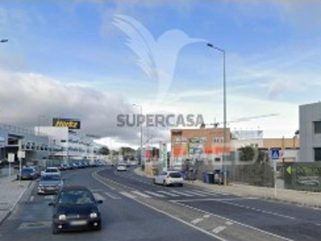 Armazém venda em Santiago Dos Velhos, Lisboa