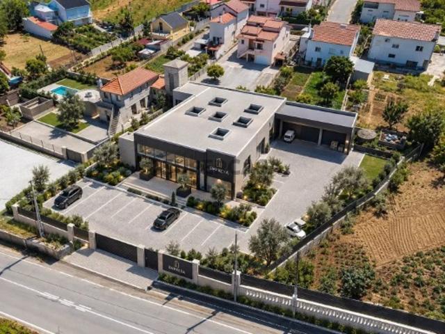 Armazém venda em Santiago, Seia