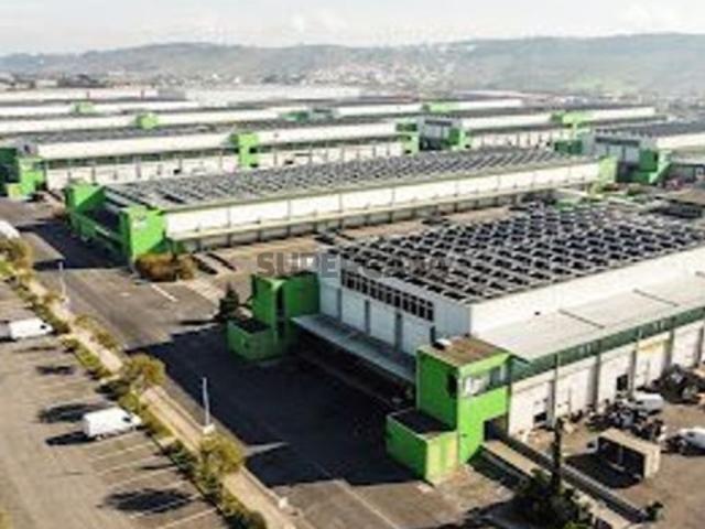 Armazém venda em Quintanilho, Santiago Dos Velhos