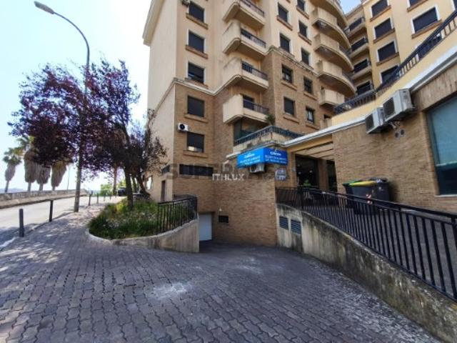 Armazém venda em Santiago Dos Velhos, Lisboa