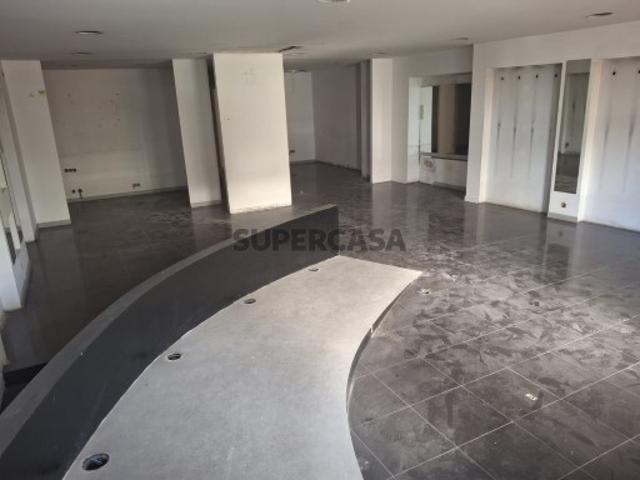 Armazém venda em Santo Tirso, Porto