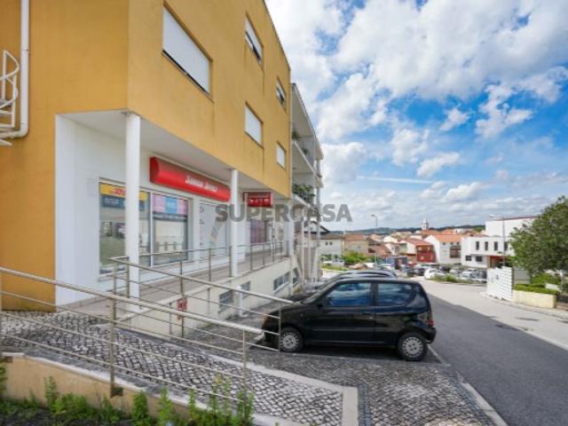 Armazém venda em Soure, Senhor das Almas