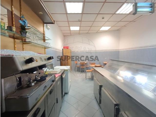 Armazém venda em Setúbal