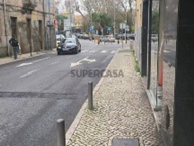 Armazém venda em Amadora, Lisboa