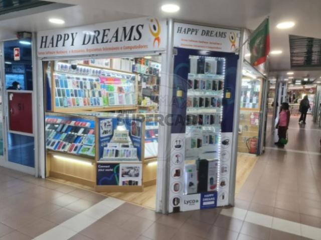 Armazém venda em Villa Park, Amadora