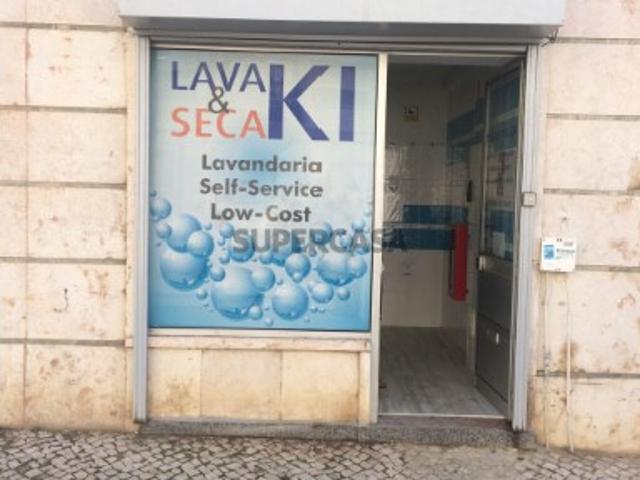 Armazém venda em Amadora, Lisboa