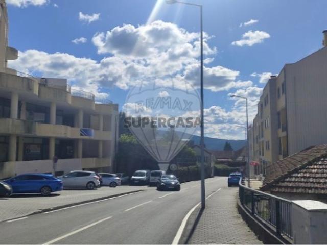 Armazém venda em Regadas de Cima, Vale De Cambra