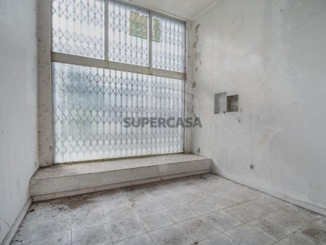 Armazém venda em Vilar de Andorinho, Vila Nova De Gaia