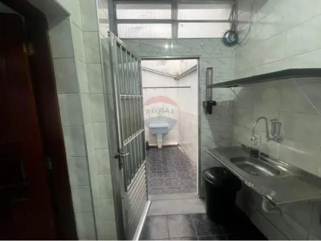 Ponto Comercial aluguel em Região Imediata de São Paulo, Região Metropolitana de São Paulo