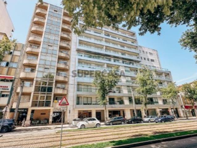 Armazém venda em Santa Marinha, Vila Nova De Gaia