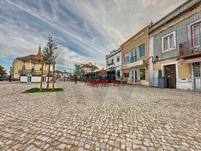 Armazém venda em Seixal, Bairro dos Corticeiros