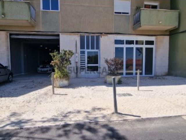 Garagem venda em Vila Franca De Xira, Vale de Arcena