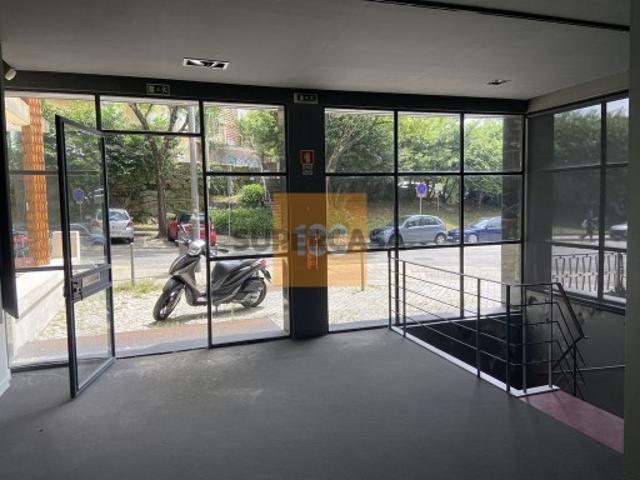 Armazém venda em Porto