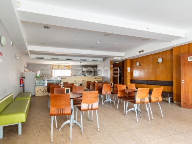 Loja alugar em Coelheira, Gondomar
