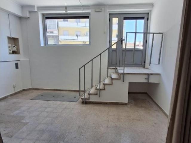 Ponto Comercial alugar em Ajuda, Ajuda